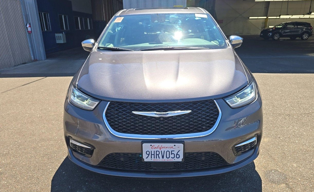 2023 Chrysler Pacifica Hybrid Limited