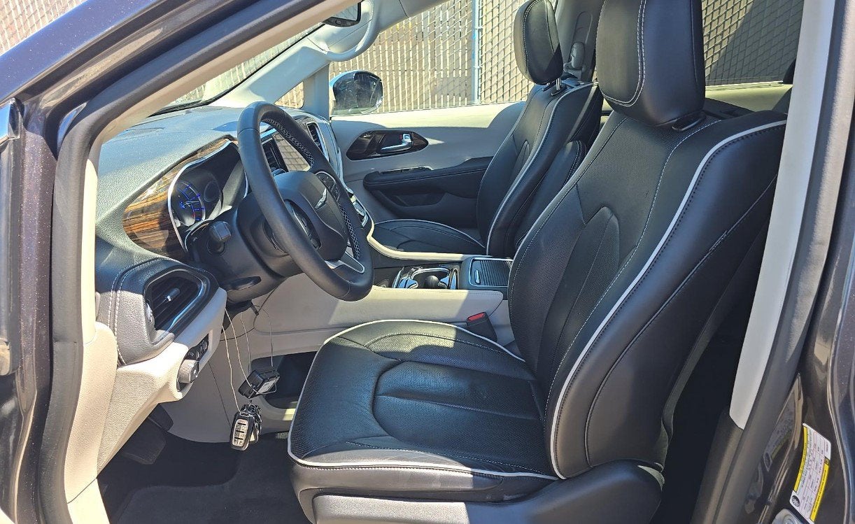 2023 Chrysler Pacifica Hybrid Limited
