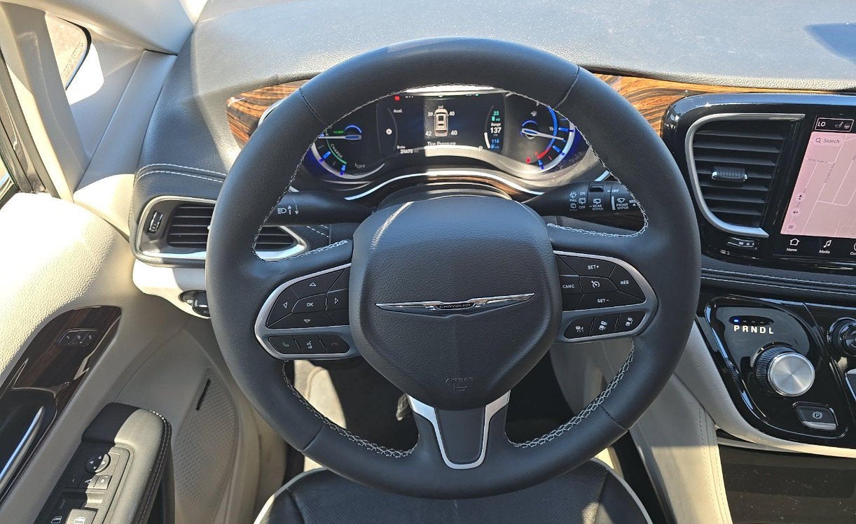 2023 Chrysler Pacifica Hybrid Limited