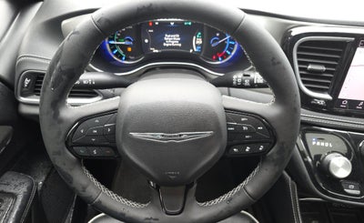 2023 Chrysler Pacifica Hybrid Limited