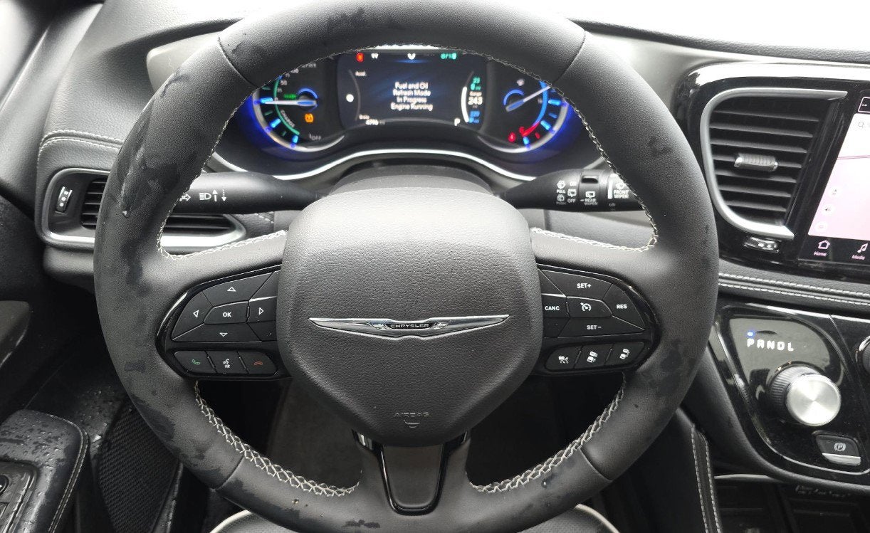 2023 Chrysler Pacifica Hybrid Limited