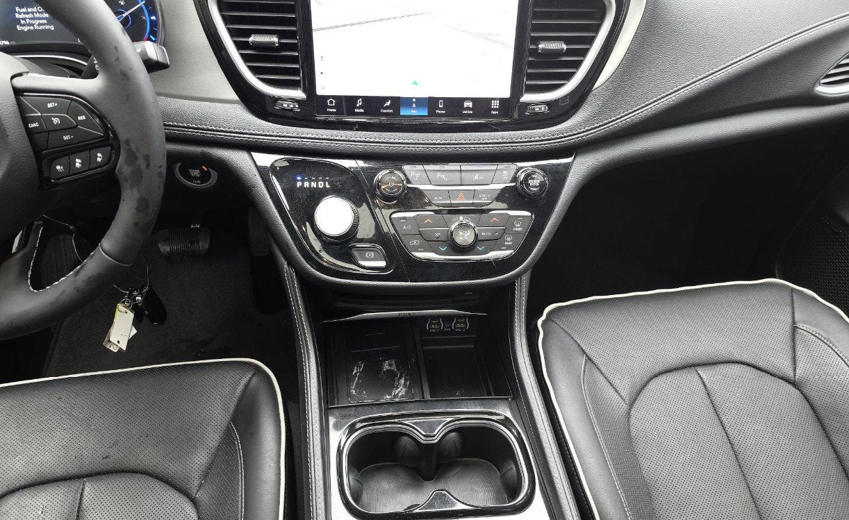 2023 Chrysler Pacifica Hybrid Limited