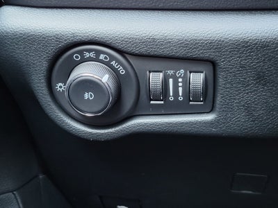 2025 Chrysler Pacifica Hybrid Select