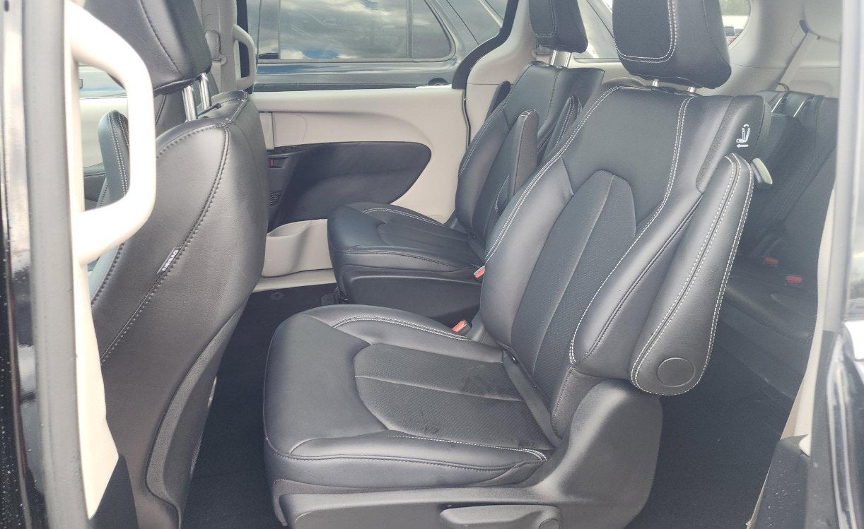 2024 Chrysler Pacifica Select PHEV