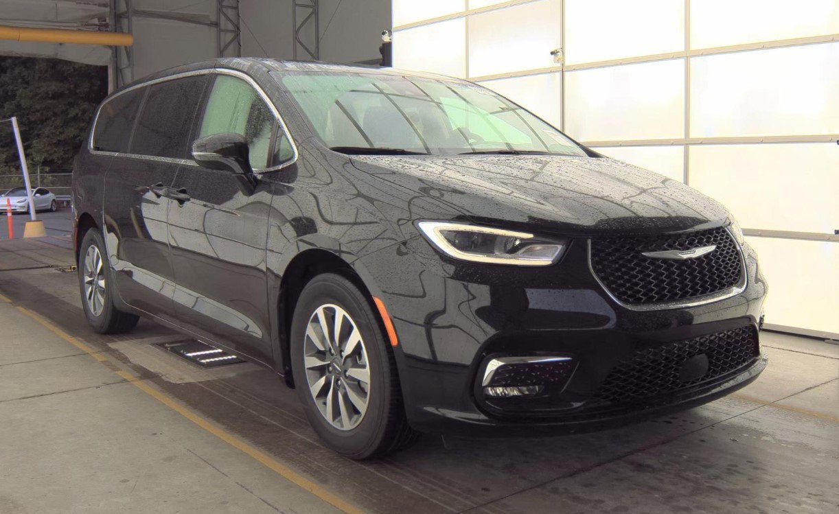 2024 Chrysler Pacifica Select PHEV