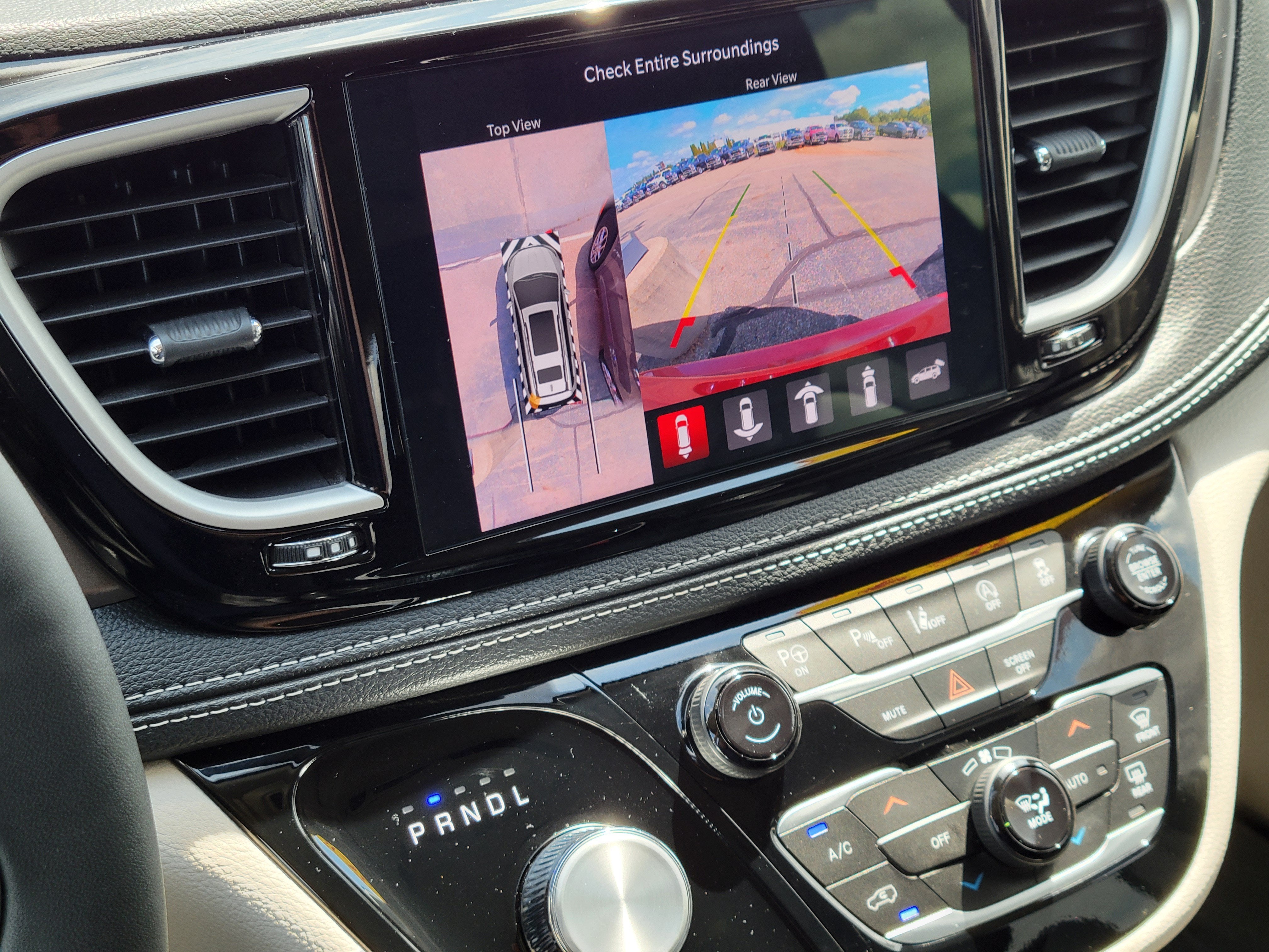 2024 Chrysler Pacifica Touring L AWD