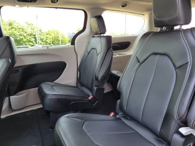 2024 Chrysler Pacifica Touring L AWD