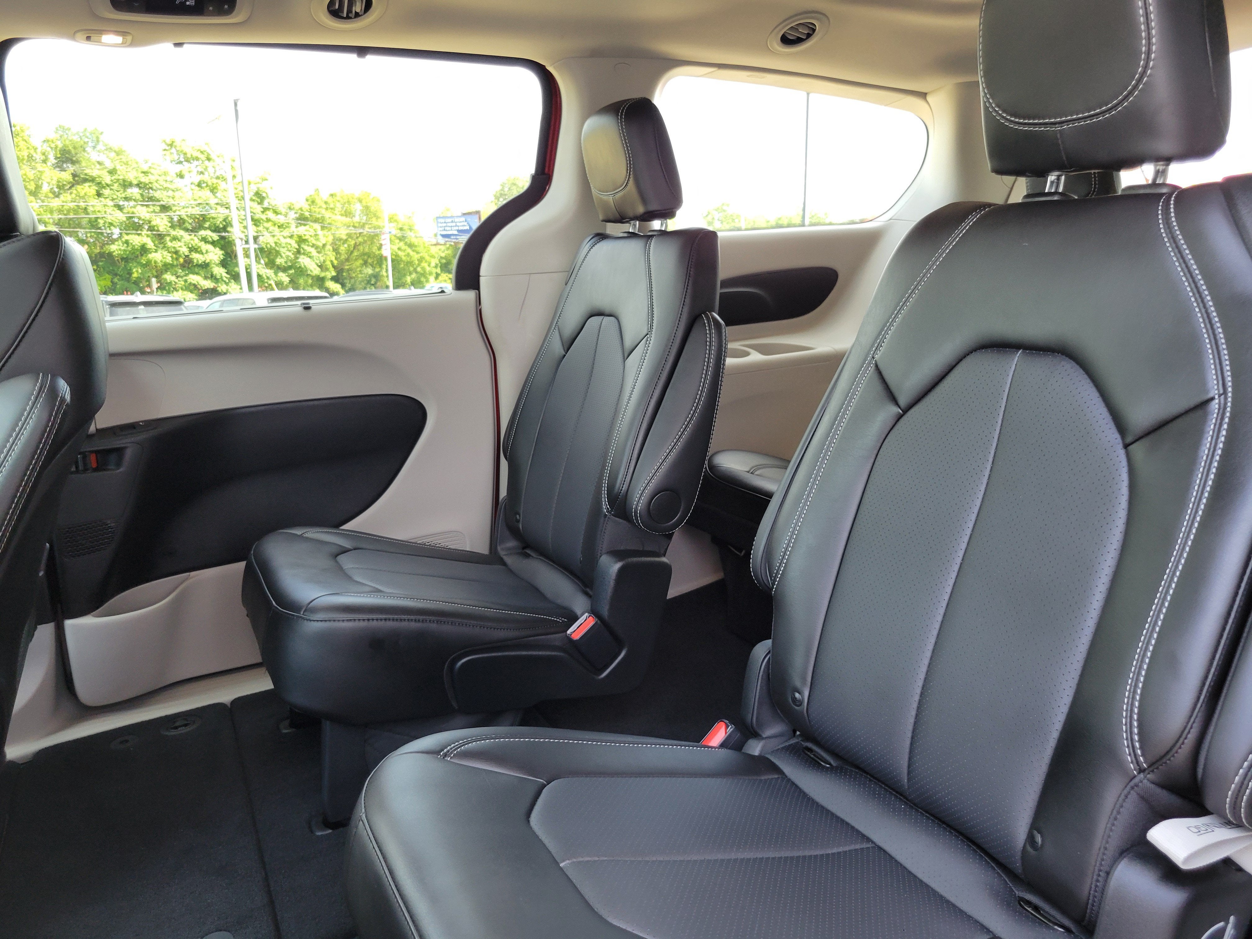 2024 Chrysler Pacifica Touring L AWD