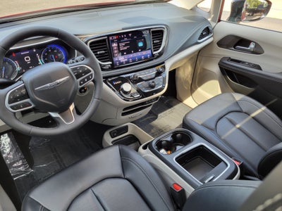 2024 Chrysler Pacifica Touring L AWD
