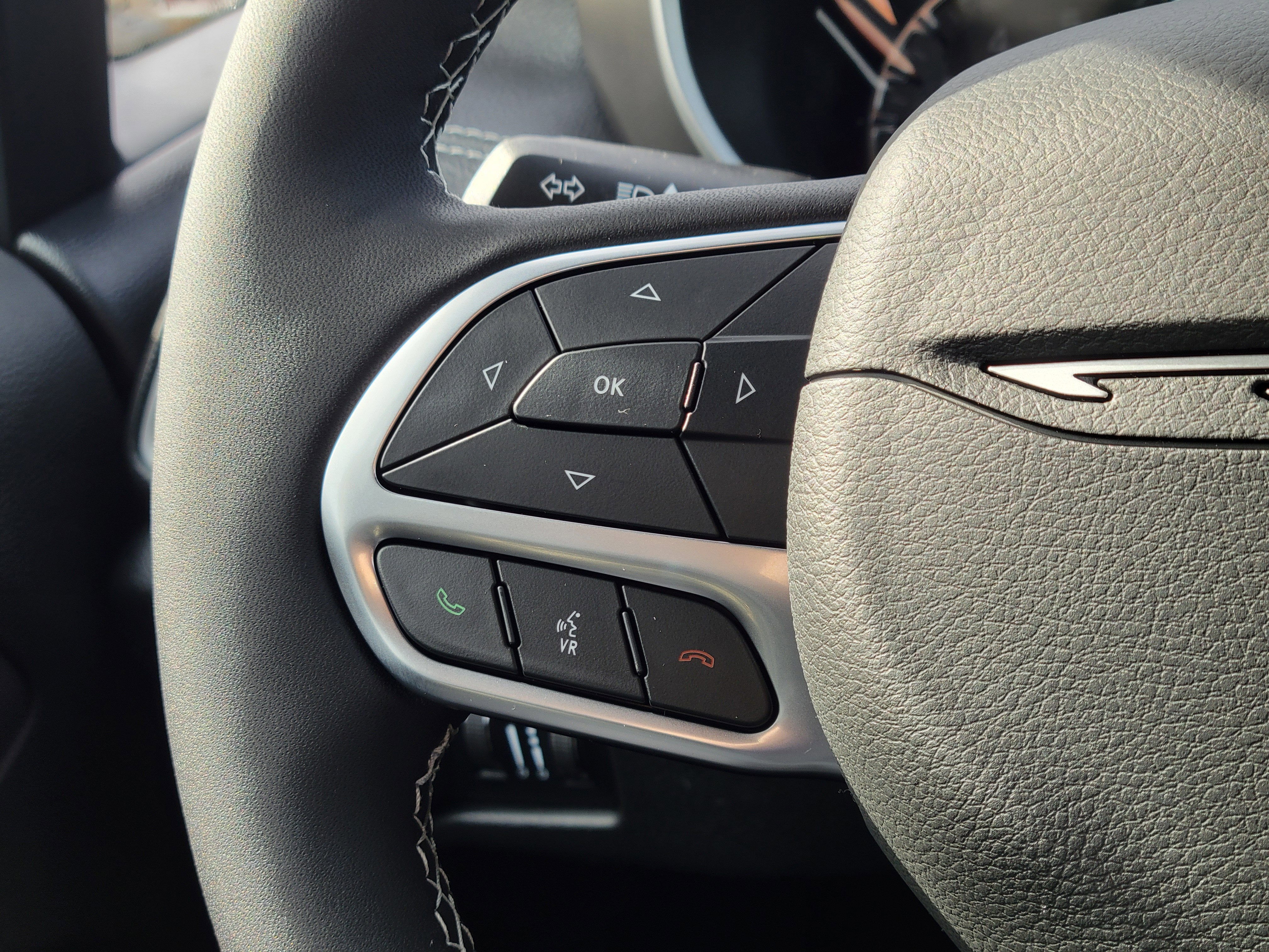 2027 Chrysler Pacifica PACIFICA SELECT AWD