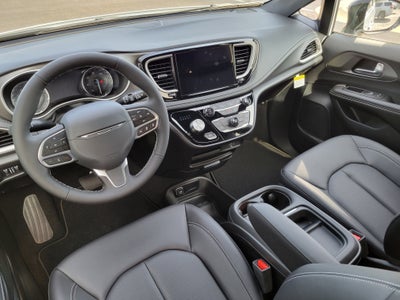 2027 Chrysler Pacifica PACIFICA SELECT AWD