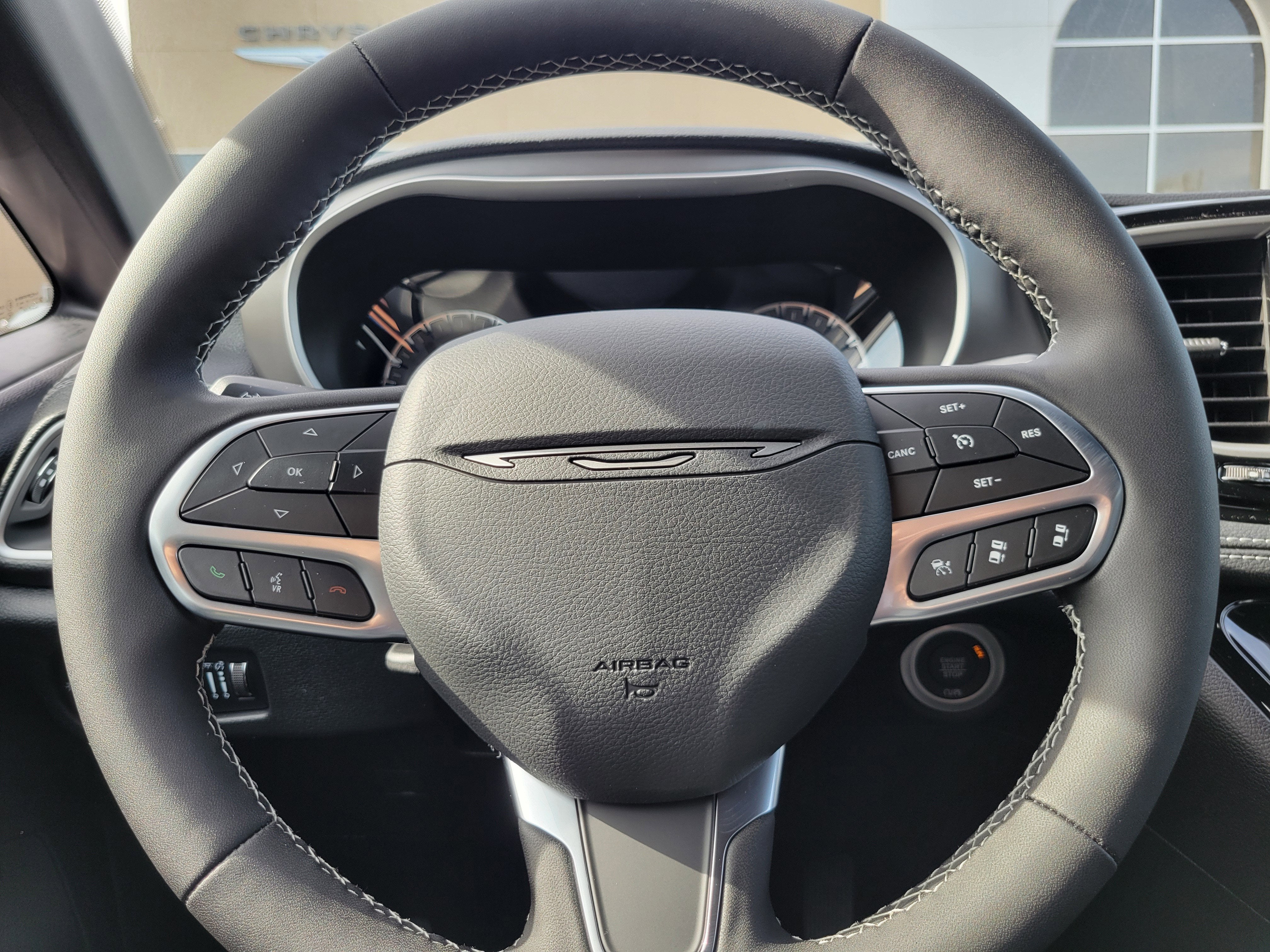 2027 Chrysler Pacifica PACIFICA SELECT AWD
