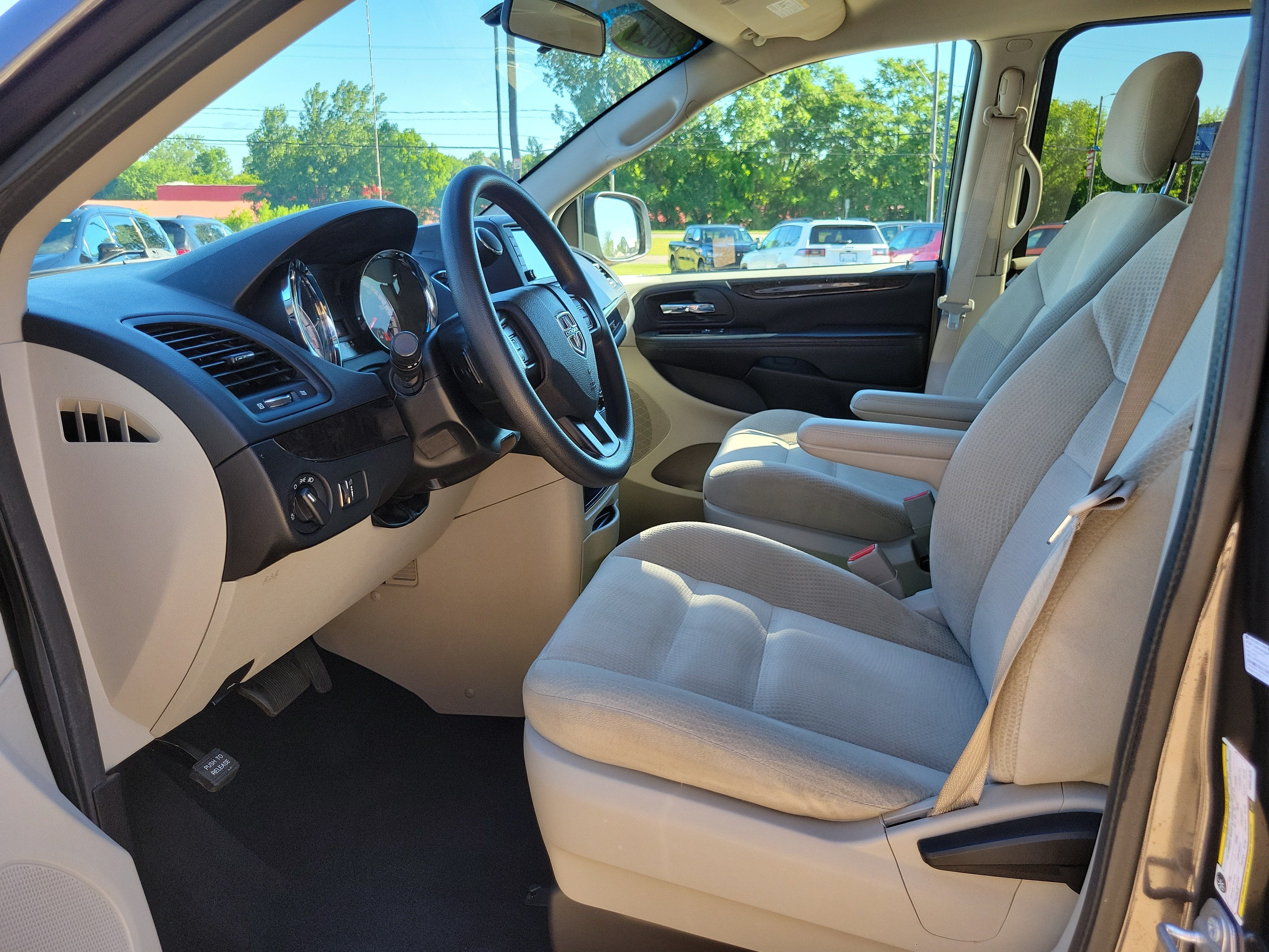 2017 Dodge Grand Caravan SE