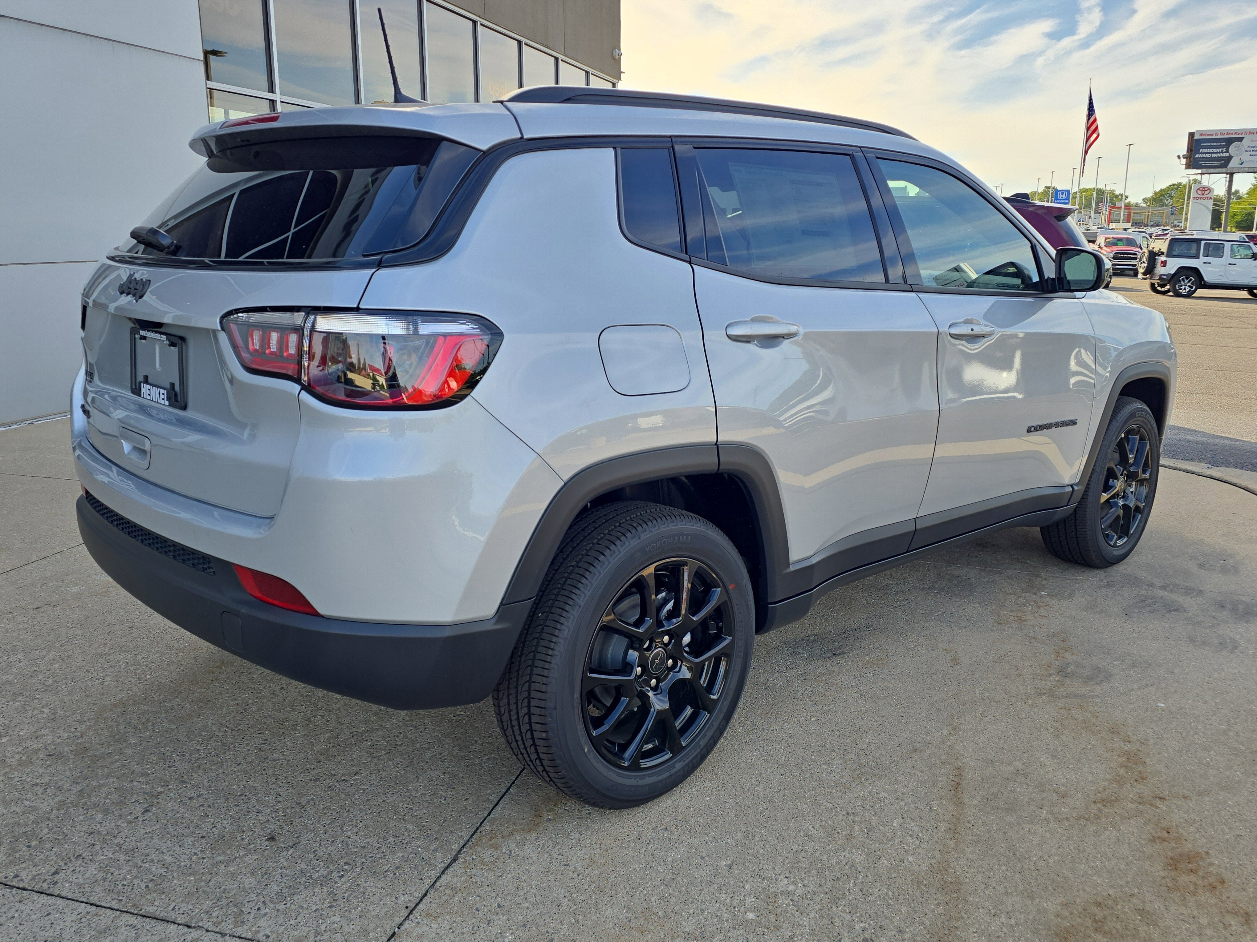 2026 Jeep Compass COMPASS LATITUDE ALTITUDE 4X4