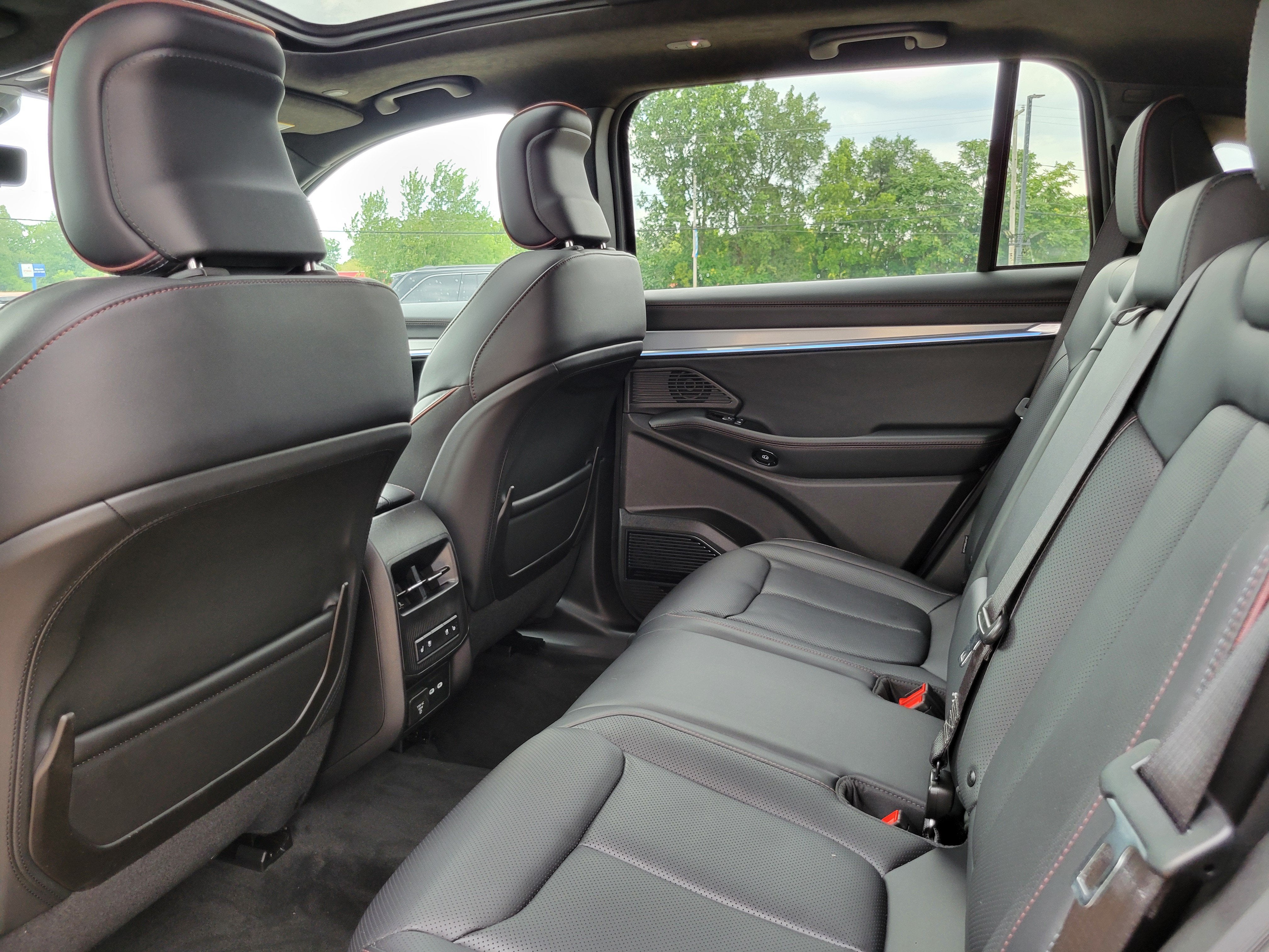 2024 Jeep Wagoneer S Launch Edition