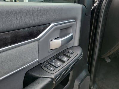 2022 RAM 3500 Big Horn Crew Cab 4x4 8' Box