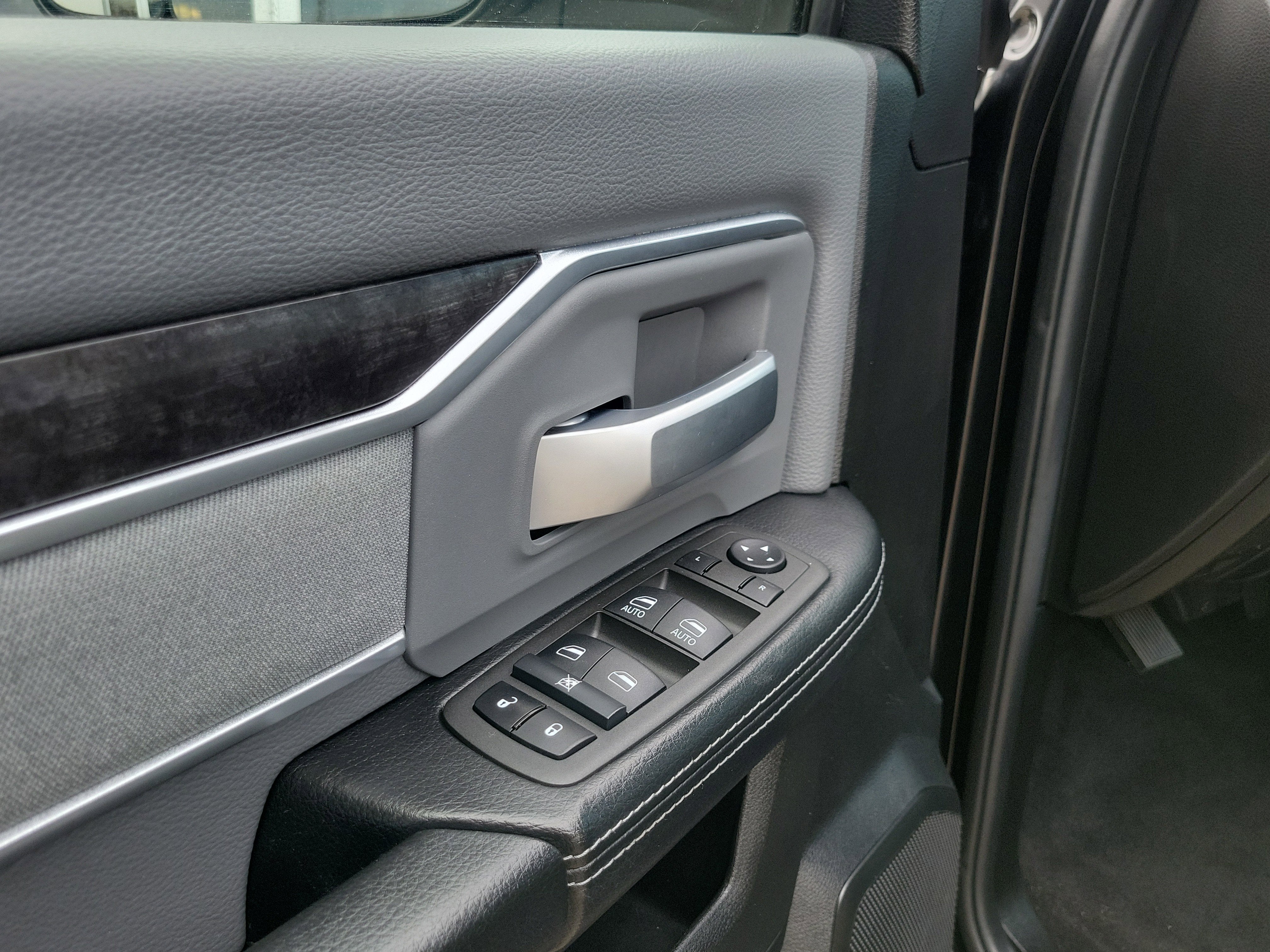 2022 RAM 3500 Big Horn Crew Cab 4x4 8' Box