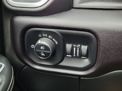 2023 RAM 3500 Laramie Crew Cab 4x4 8' Box