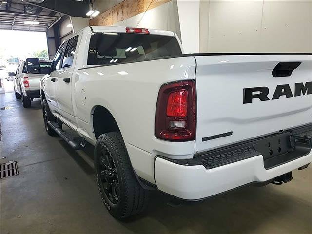 2025 RAM 2500 Big Horn Crew Cab 4x4 6'4' Box