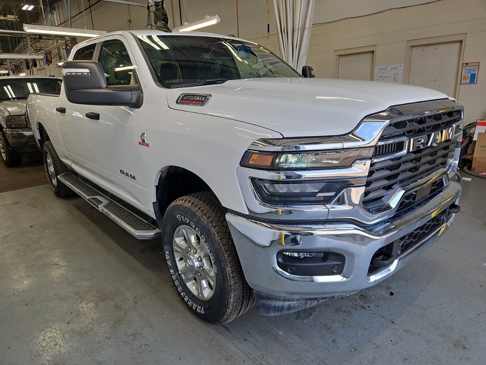 2025 RAM 2500 Big Horn Crew Cab 4x4 6'4' Box
