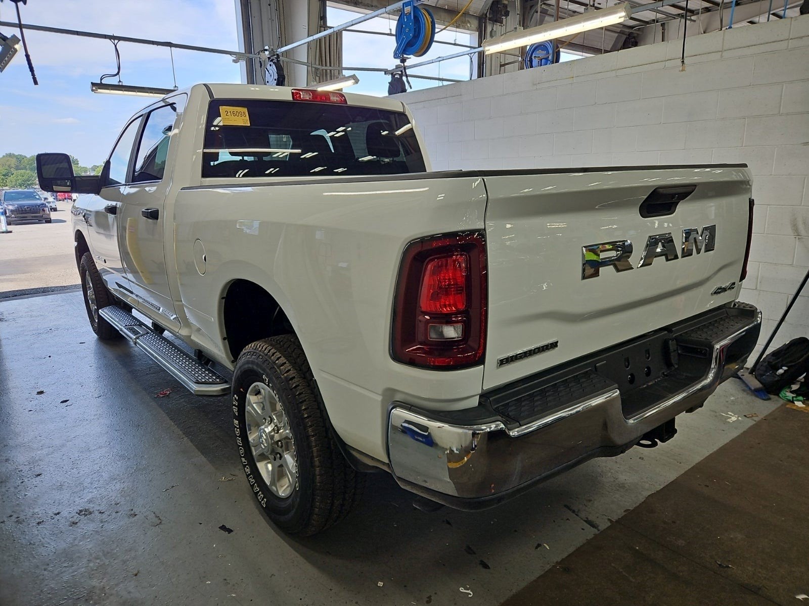 2025 RAM 2500 Big Horn Crew Cab 4x4 6'4' Box