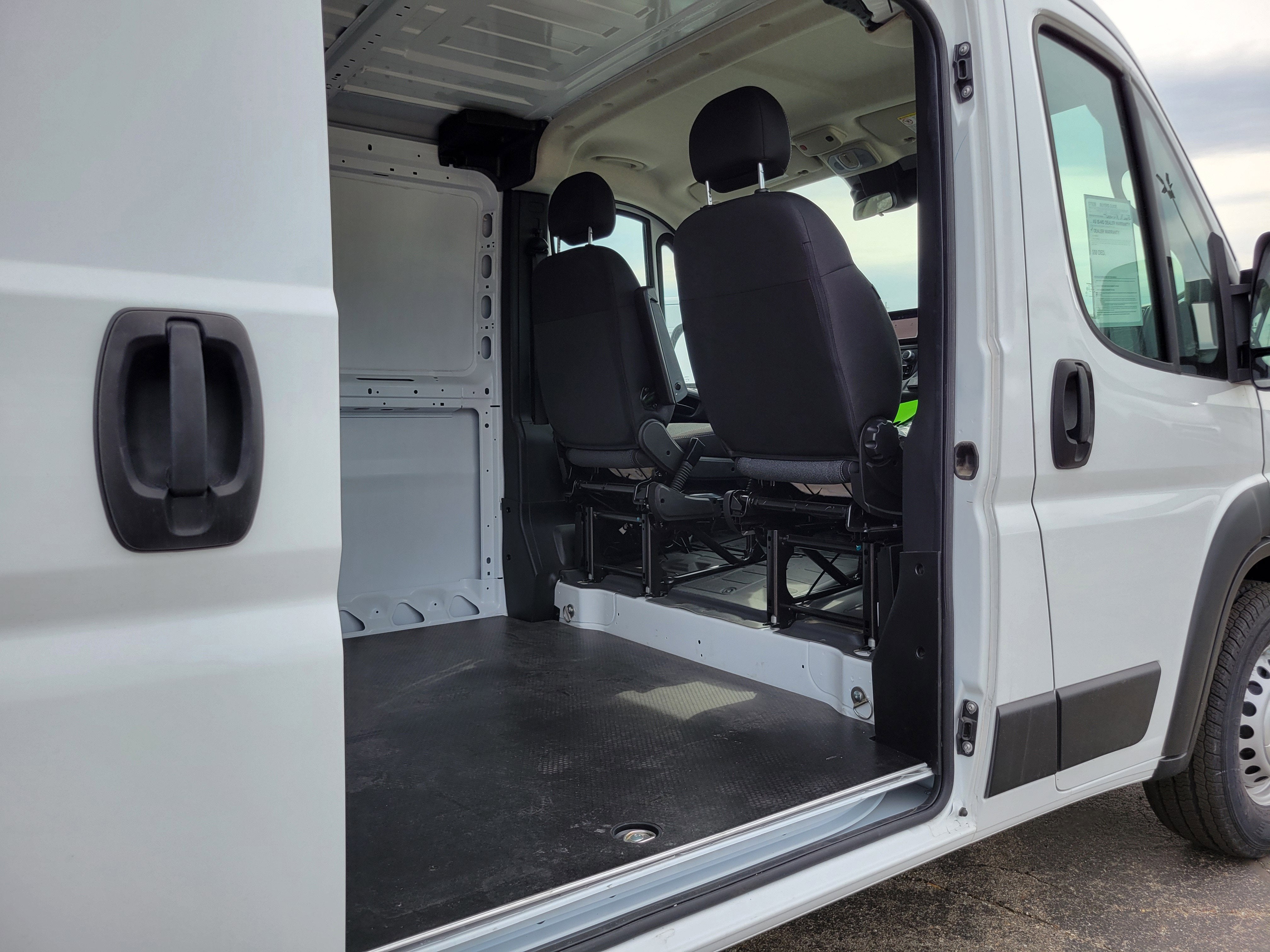 2025 RAM ProMaster 1500 Cargo Van Tradesman Low Roof 136' WB w/Pass Seat