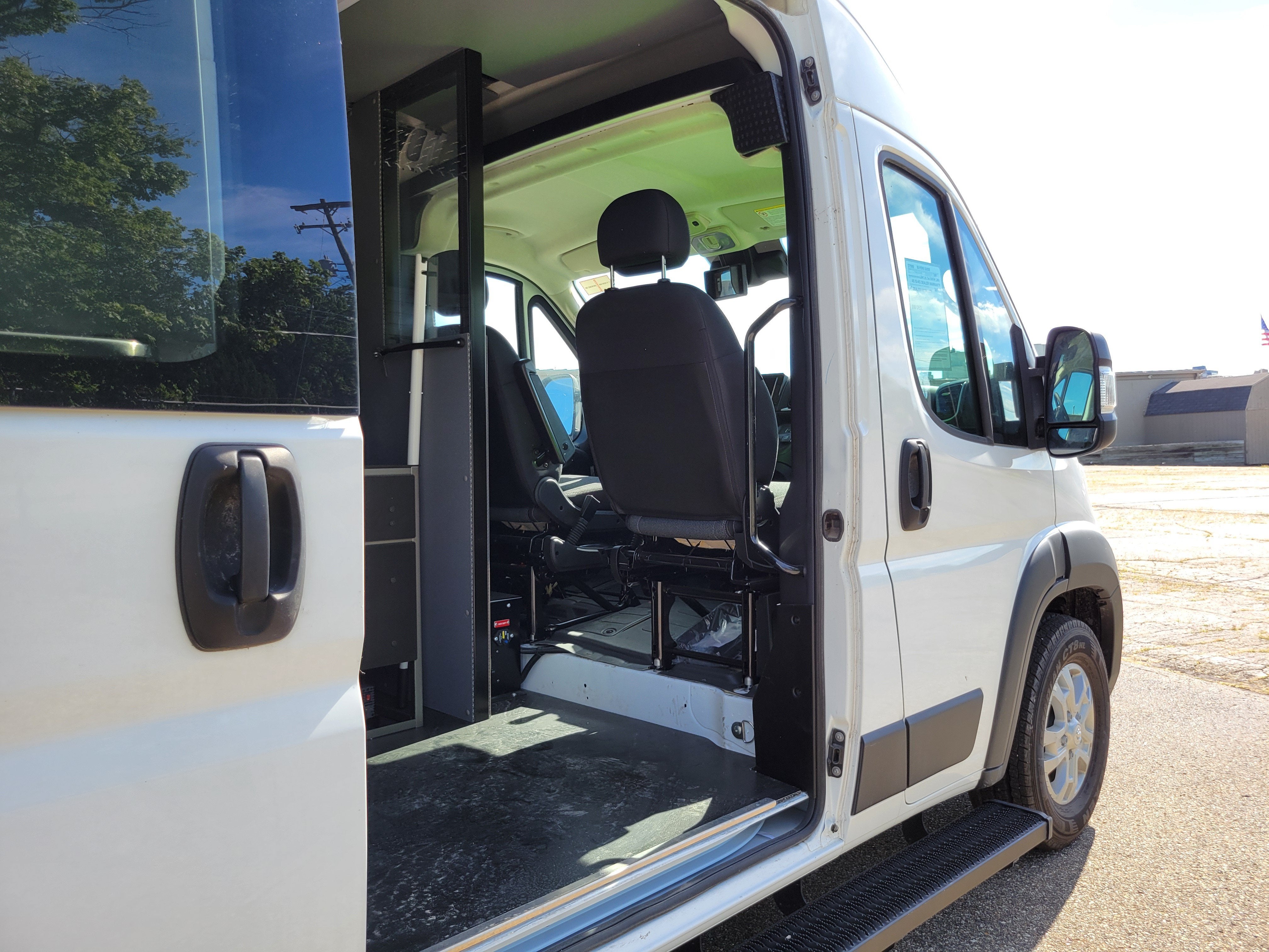 2025 RAM ProMaster 1500 Cargo Van SLT High Roof 136' WB