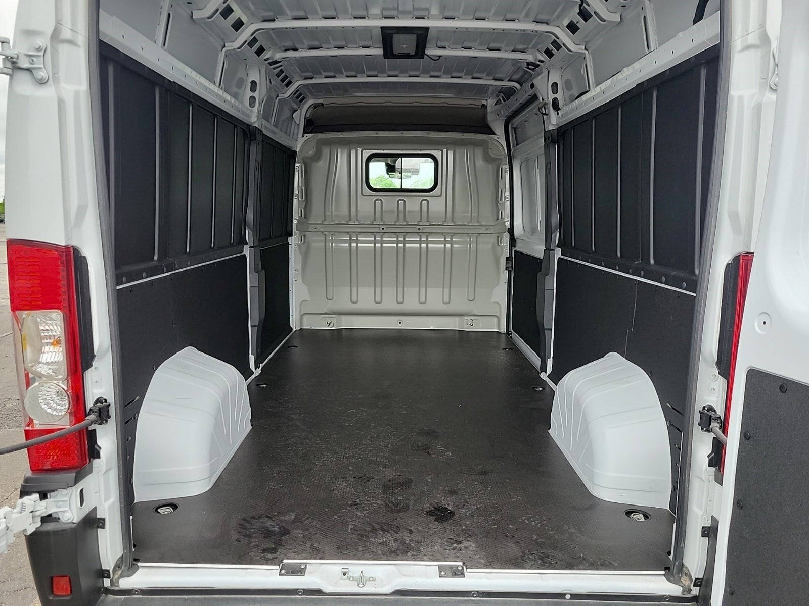 2025 RAM ProMaster 2500 Cargo Van SLT+ High Roof 159' WB
