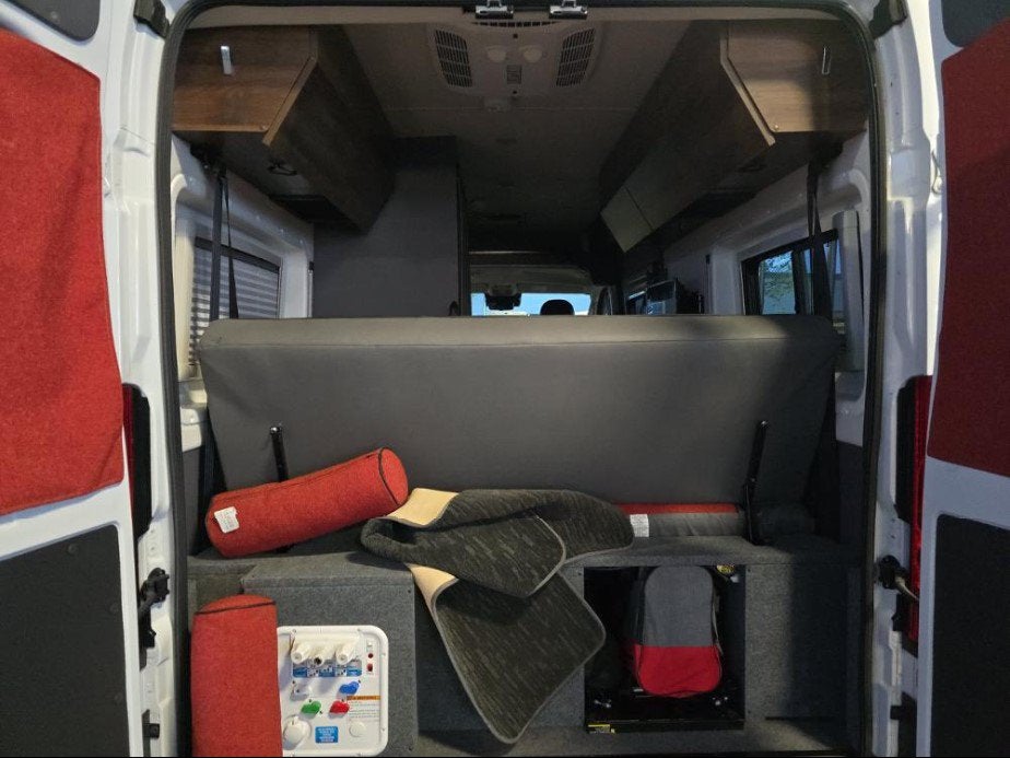 2023 Winnebago Roam 2500 High Roof 159" WB