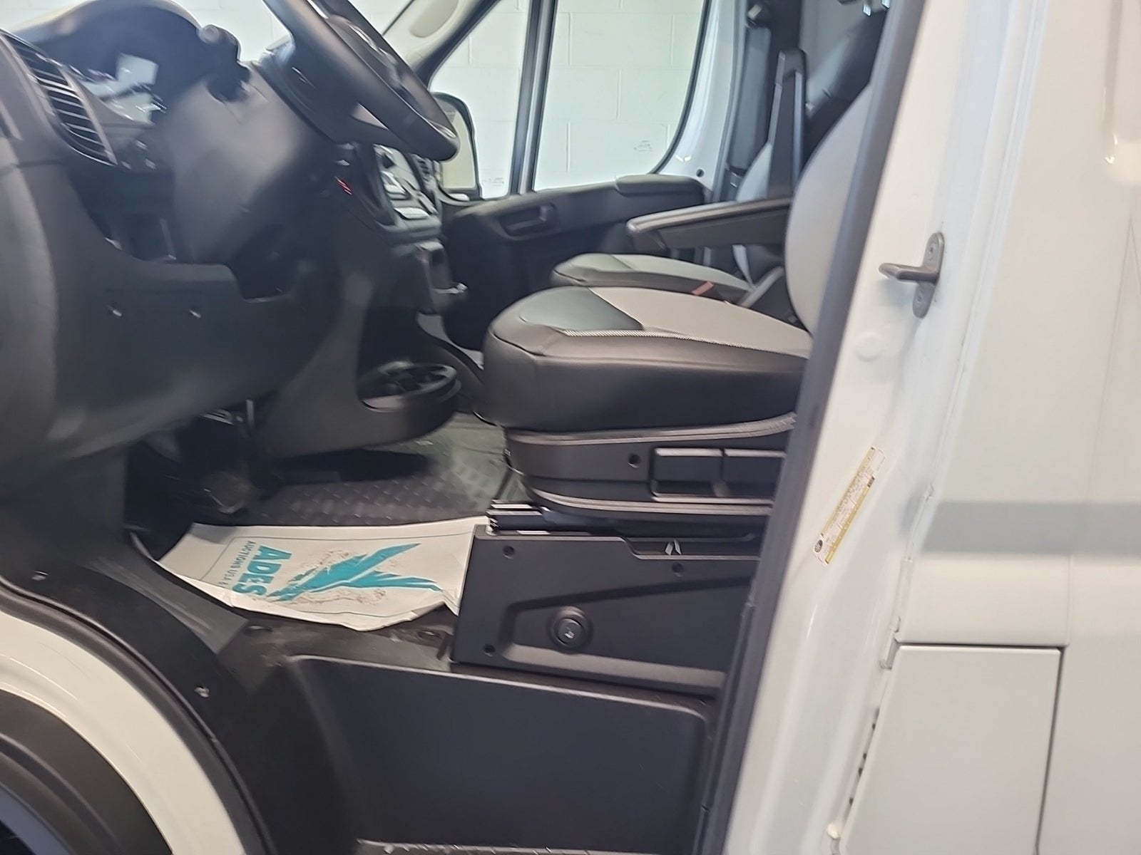 2024 RAM ProMaster 1500 Cargo Van Low Roof 118' WB w/Pass Seat
