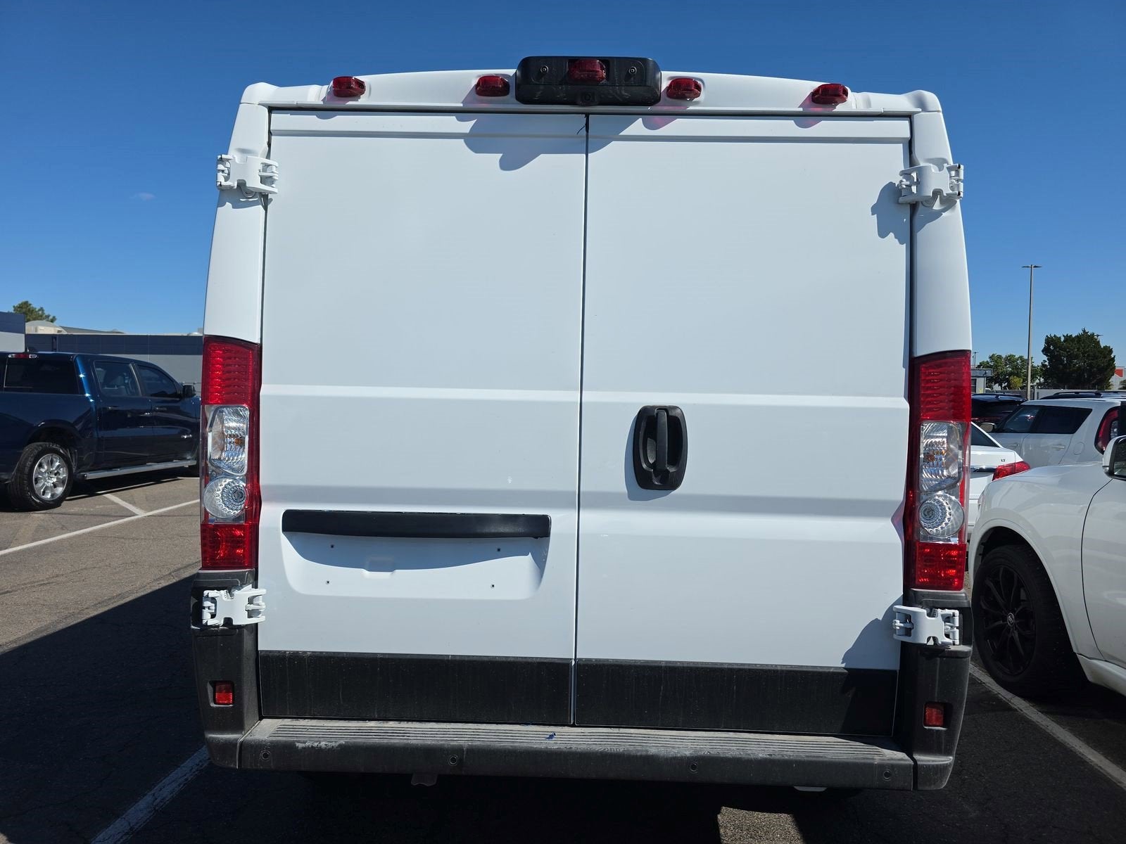 2025 RAM ProMaster 2500 SLT 136 WB Low Roof