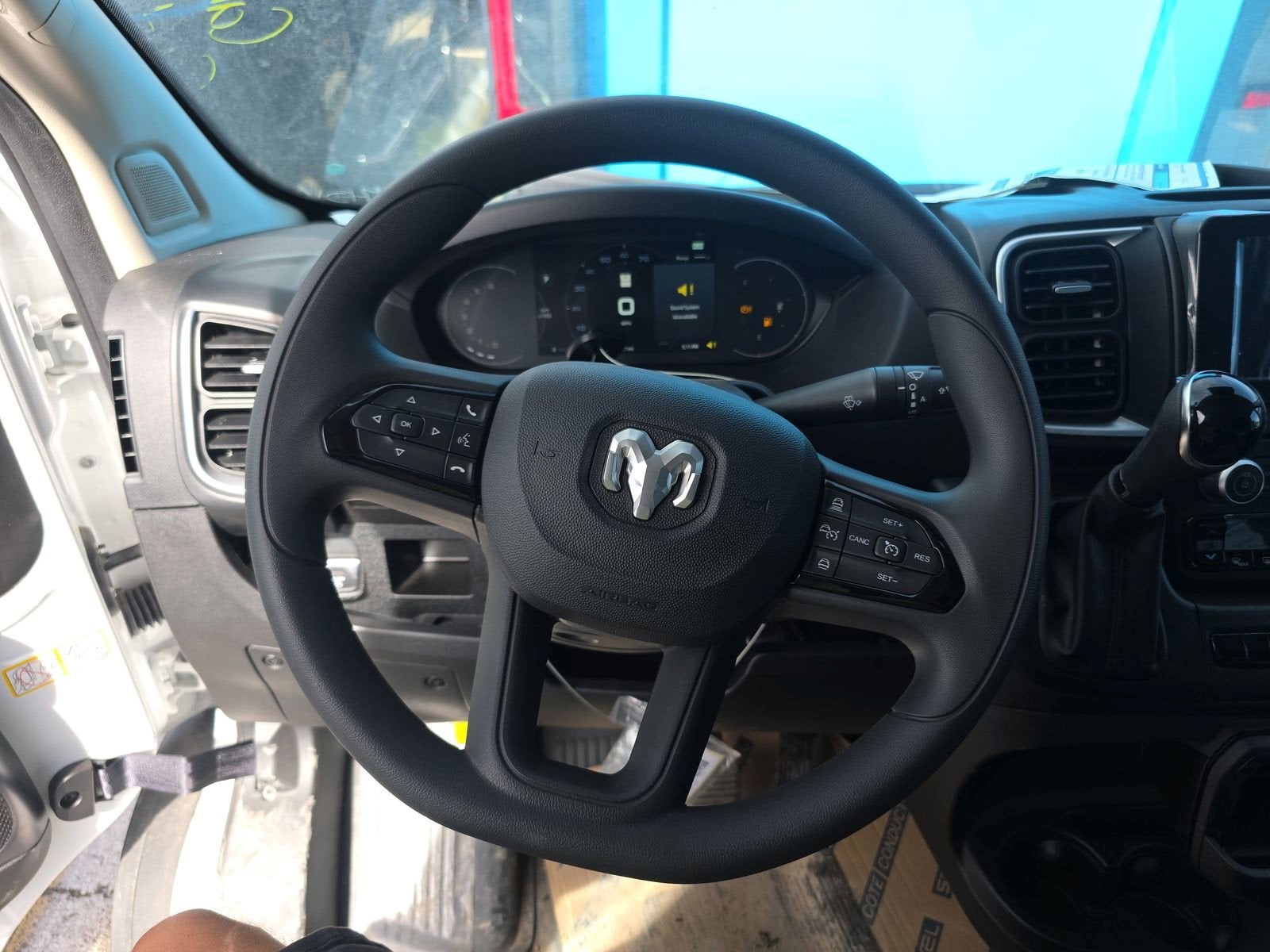 2025 RAM ProMaster 2500 SLT 136 WB Low Roof