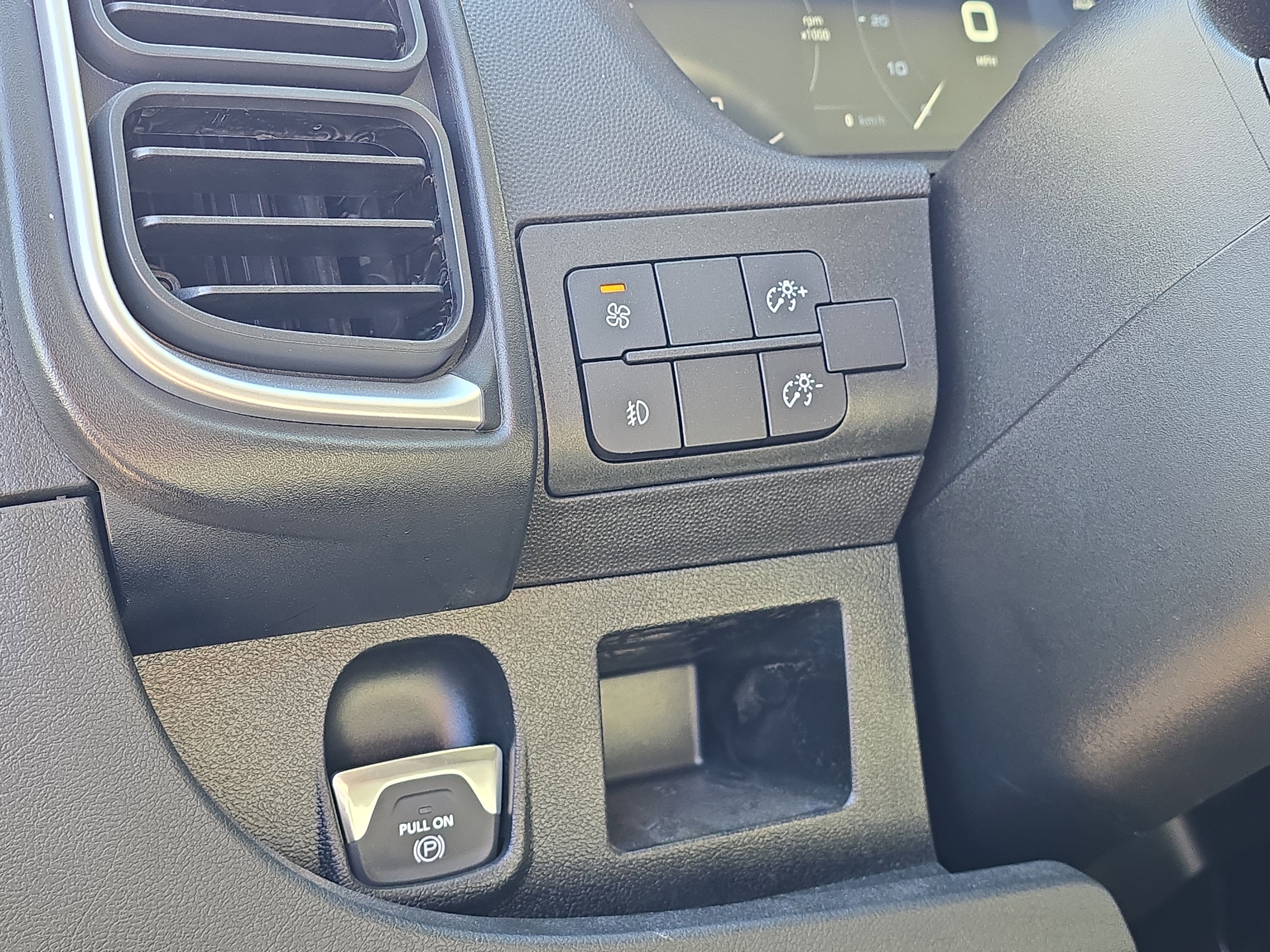 2025 RAM ProMaster 2500 Cargo Van SLT Low Roof 136' WB