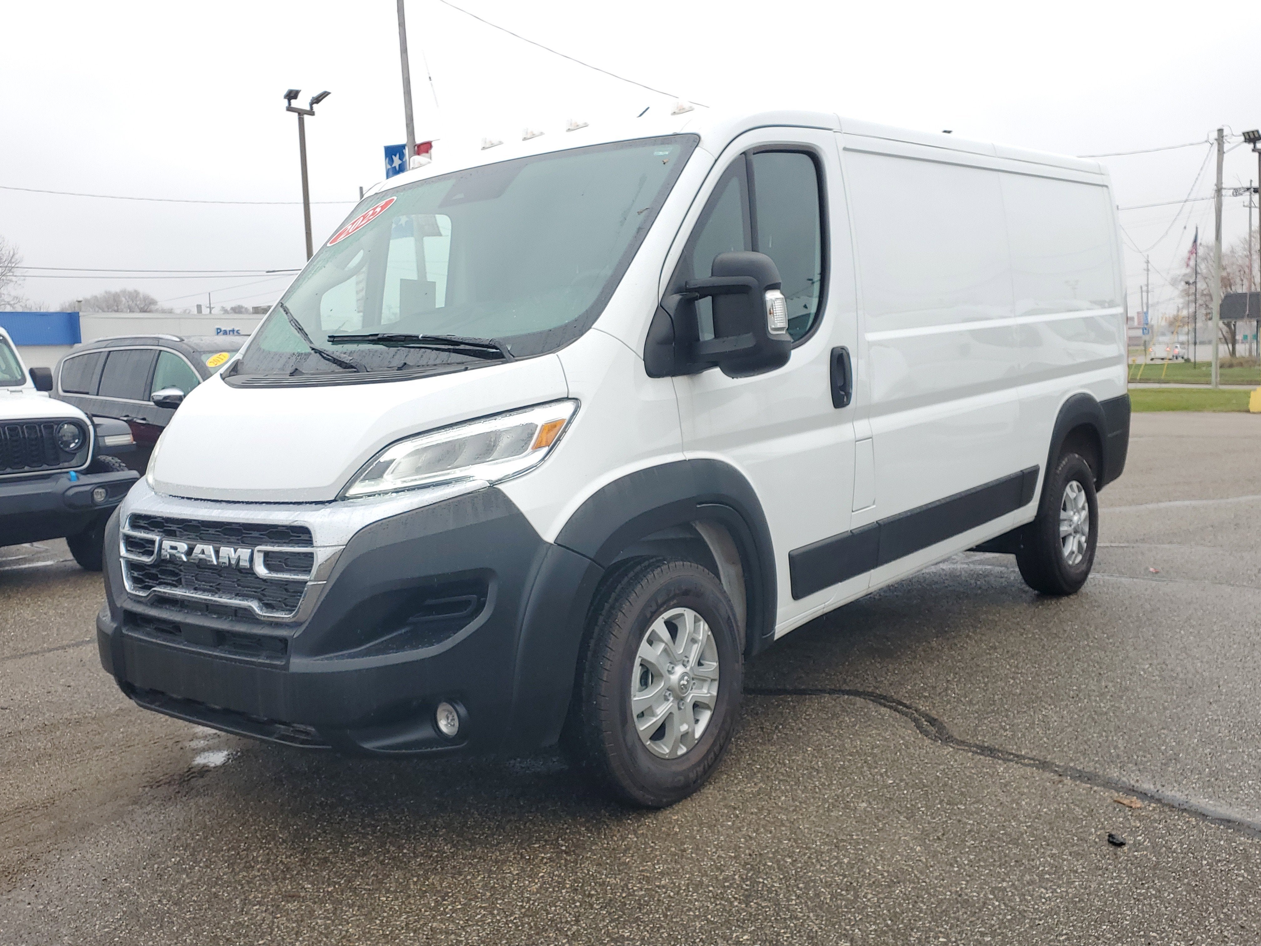 2025 RAM ProMaster 2500 Cargo Van SLT Low Roof 136' WB