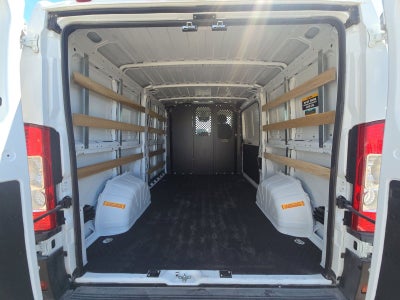 2025 RAM ProMaster 2500 Tradesman 136 WB Low Roof