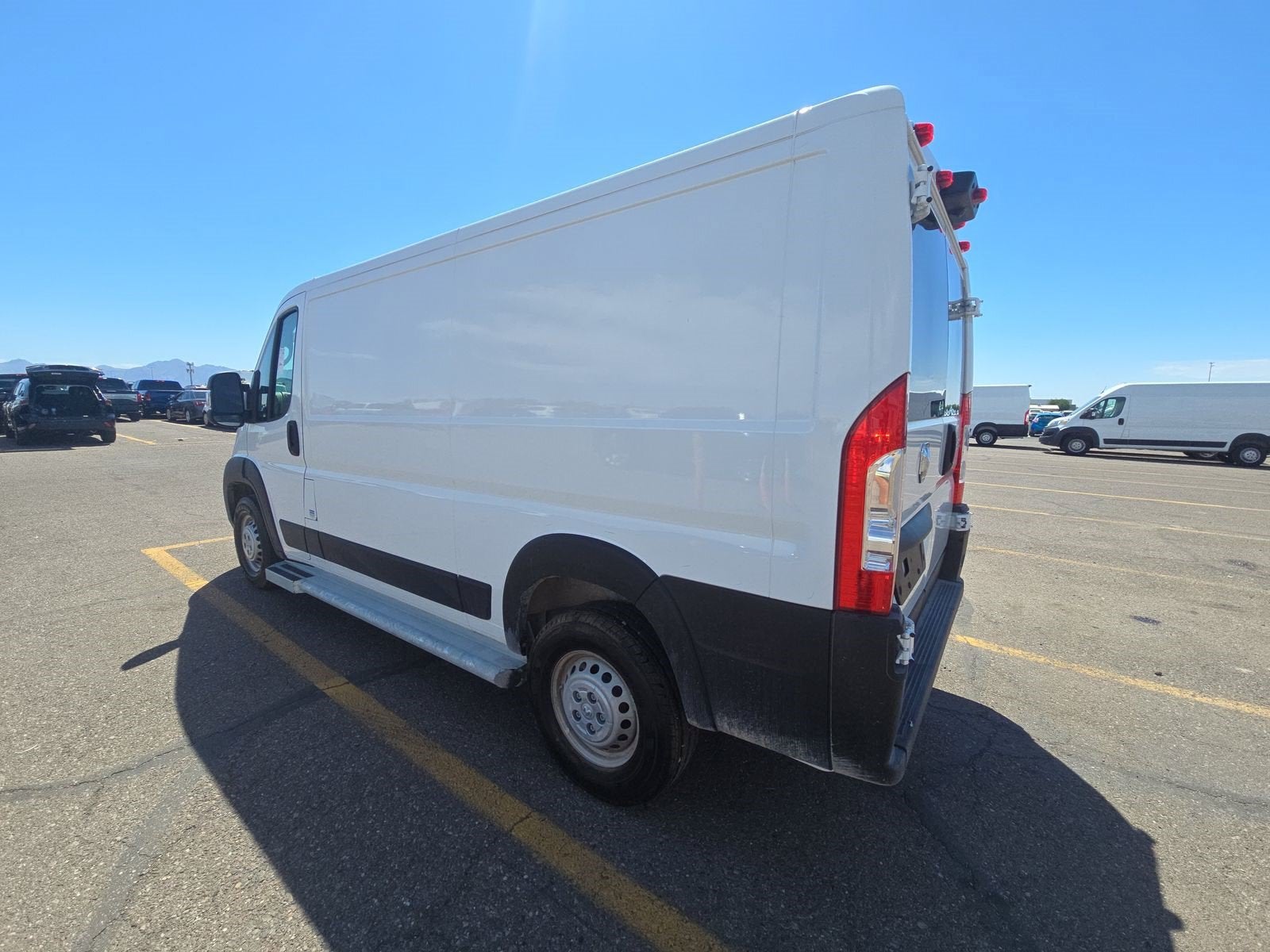 2025 RAM ProMaster 2500 Tradesman 136 WB Low Roof