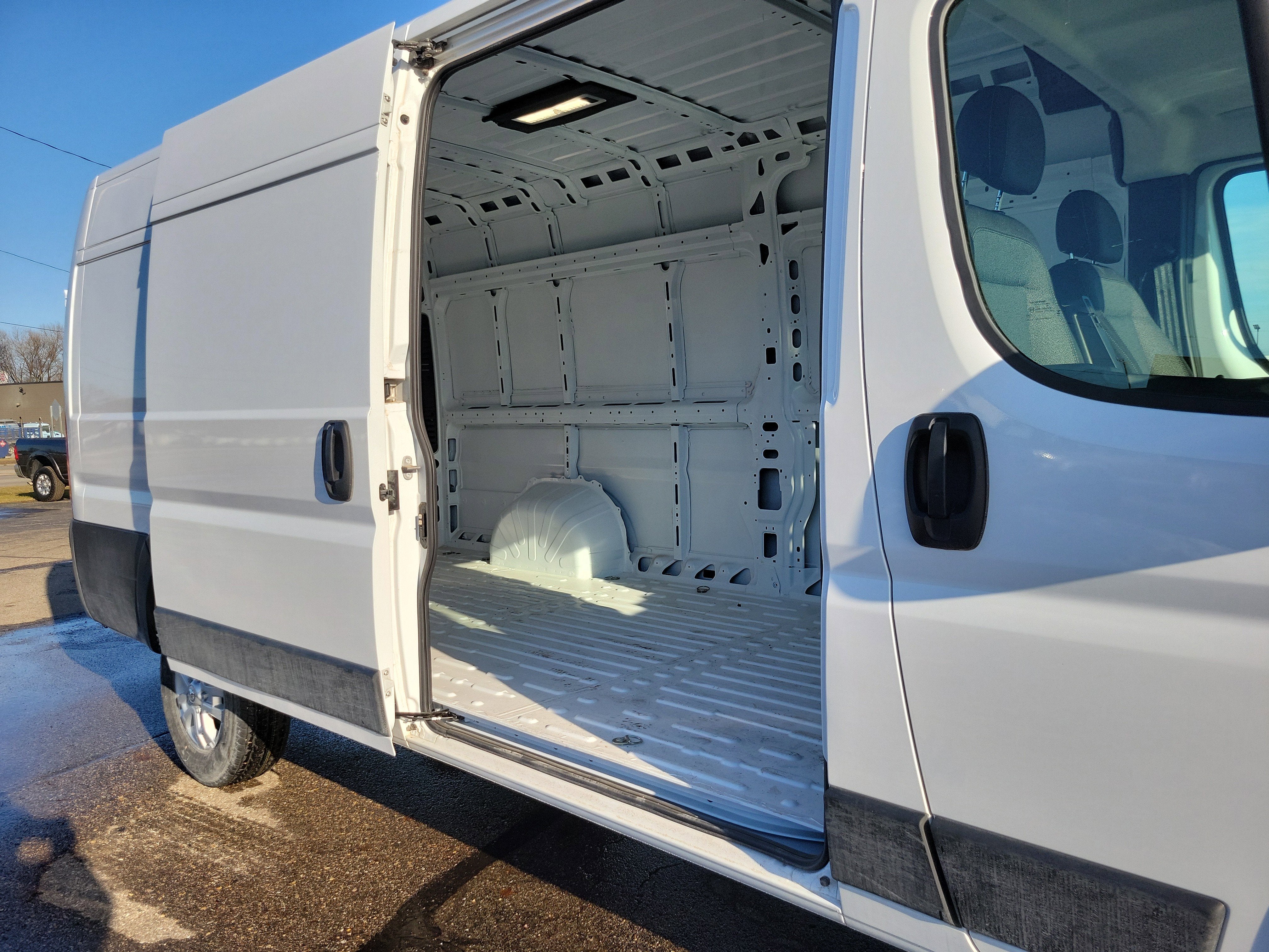 2025 RAM ProMaster 3500 Cargo Van SLT High Roof 159' WB EXT