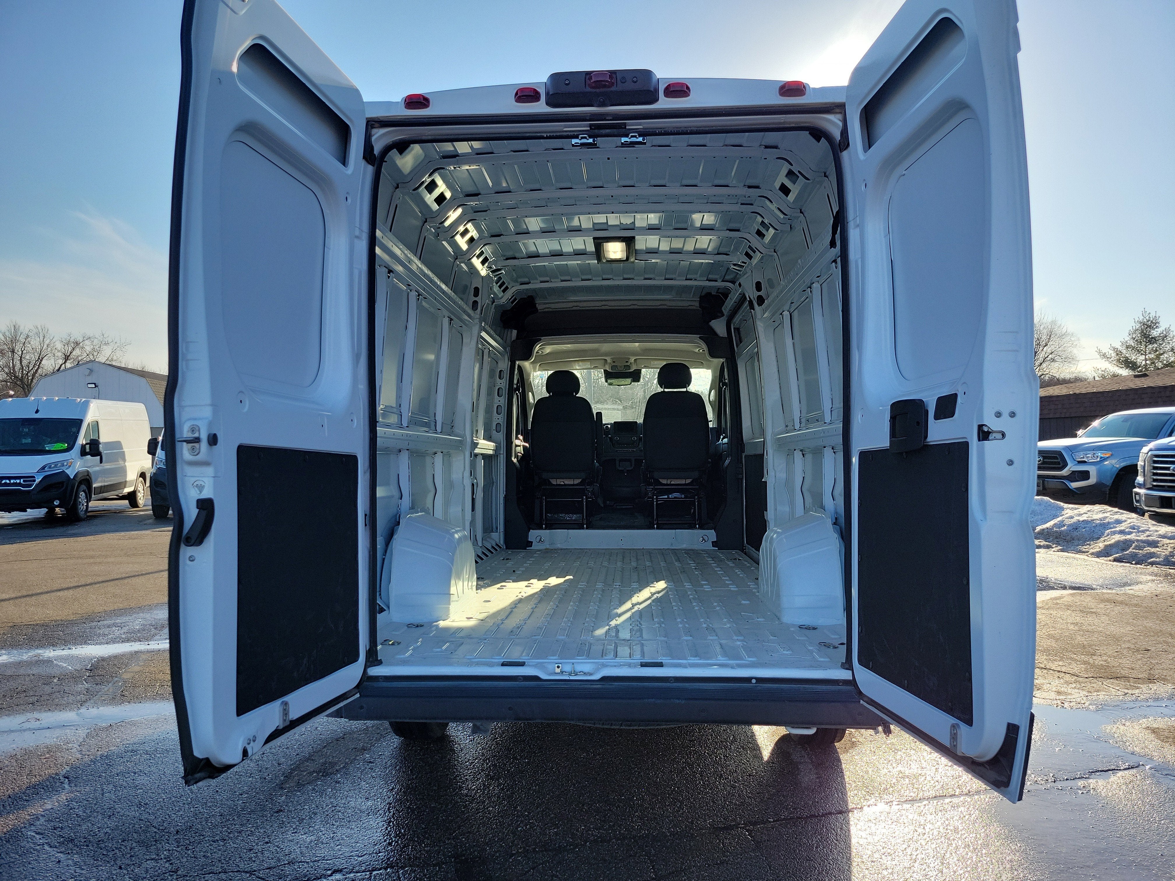 2025 RAM ProMaster 3500 Cargo Van SLT High Roof 159' WB EXT