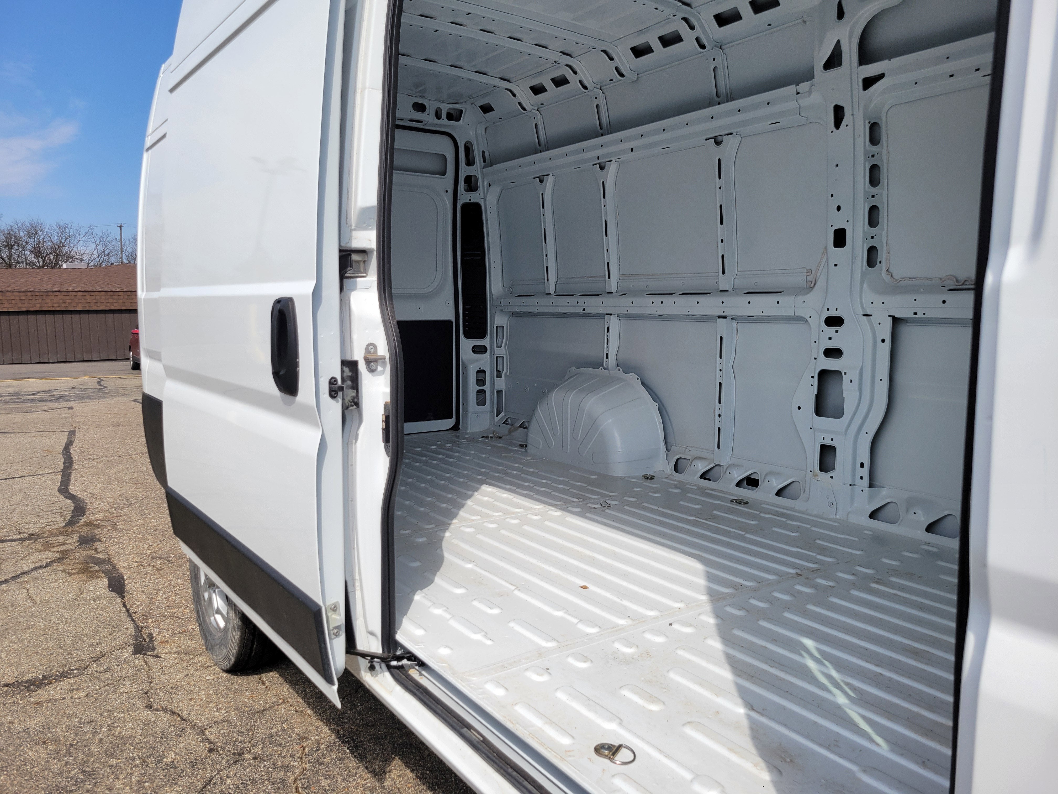 2025 RAM ProMaster 3500 Cargo Van SLT High Roof 159' WB EXT