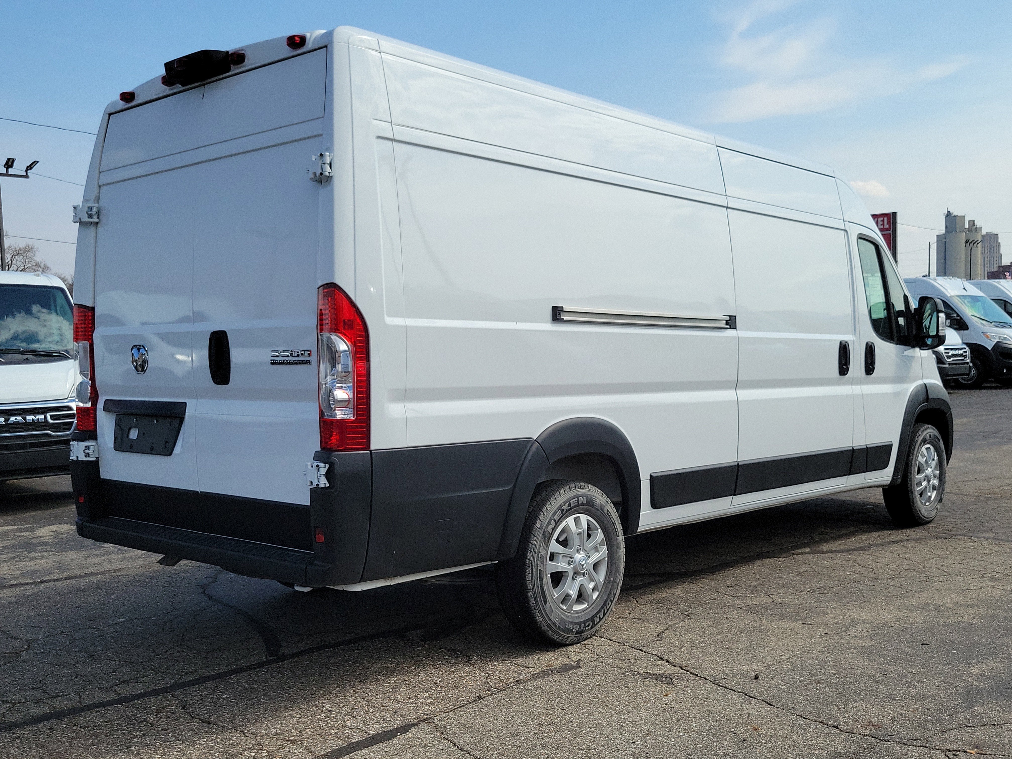 2025 RAM ProMaster 3500 Cargo Van SLT High Roof 159' WB EXT