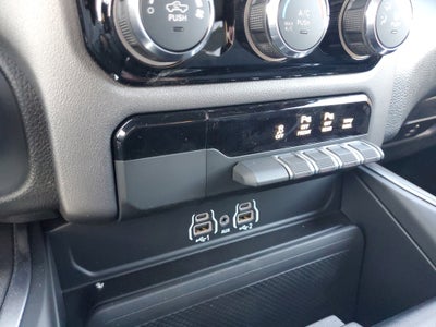 2026 RAM Ram 1500 RAM 1500 EXPRESS CREW CAB 4X4 5'7' BOX