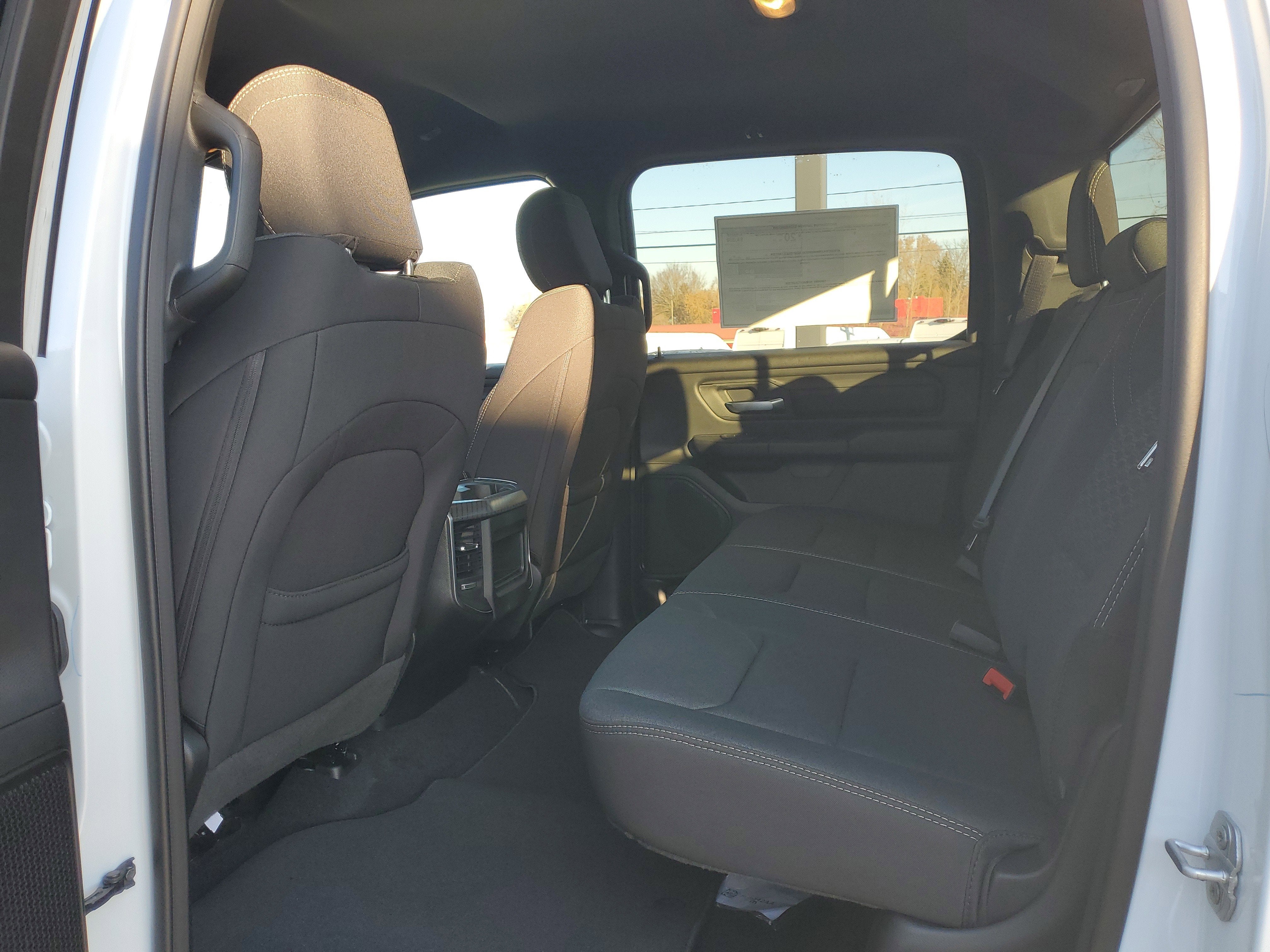 2026 RAM Ram 1500 RAM 1500 EXPRESS CREW CAB 4X4 5'7' BOX