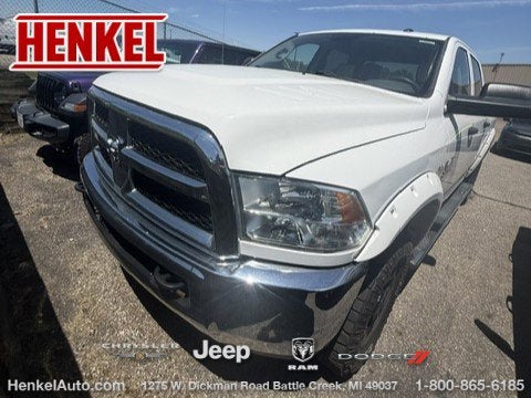 2017 RAM 2500 Tradesman Crew Cab 4x4 6'4' Box