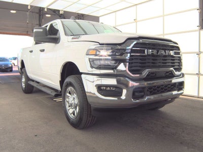 2025 RAM 2500 Tradesman Crew Cab 4x4 6'4' Box