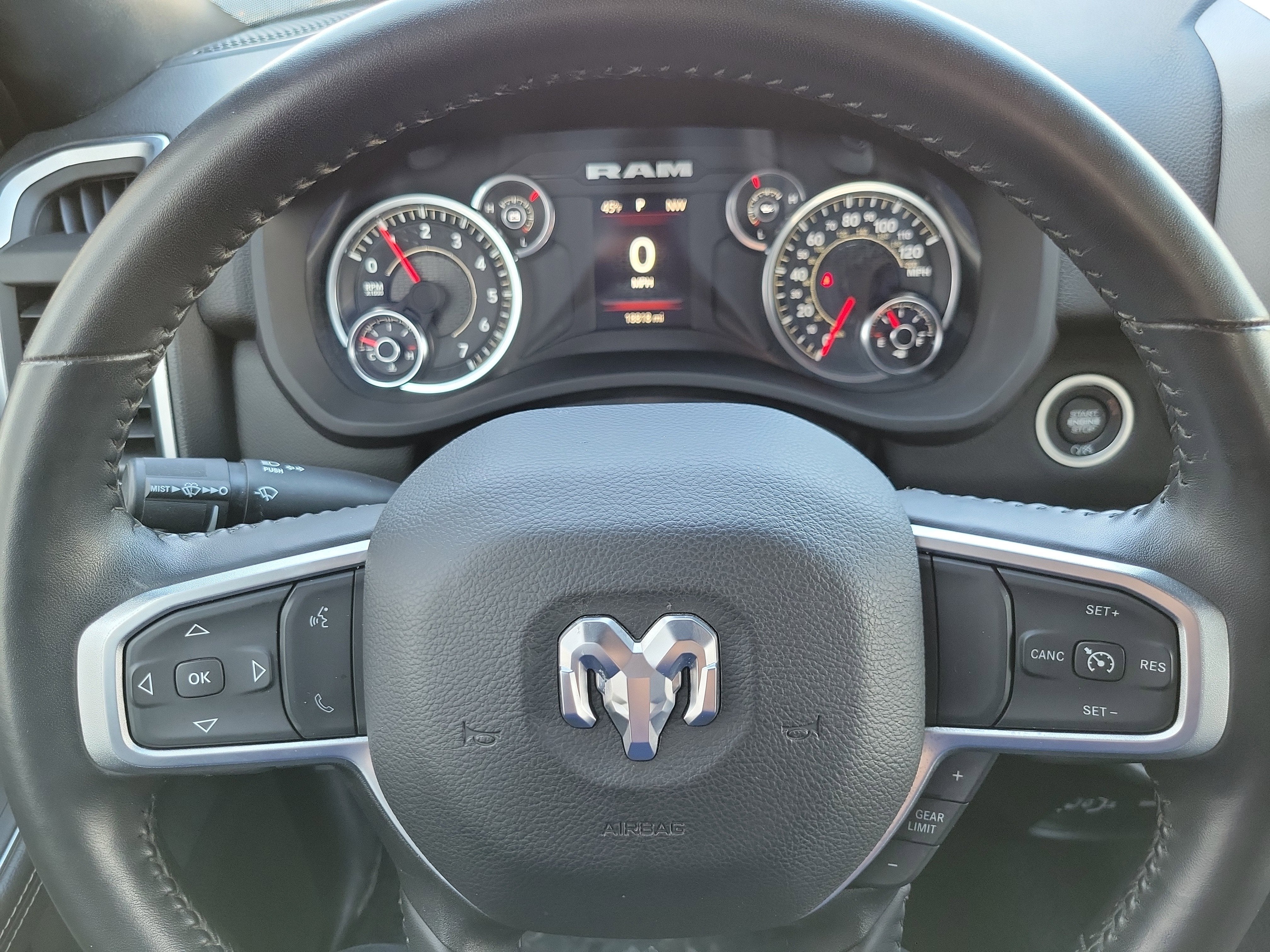 2024 RAM 2500 Big Horn Crew Cab 4x4 6'4' Box