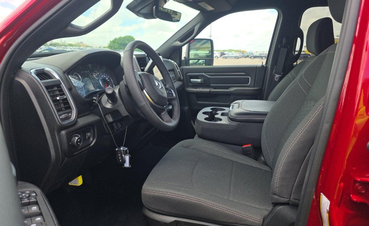 2026 RAM 2500 Big Horn Crew Cab 4x4 6'4' Box