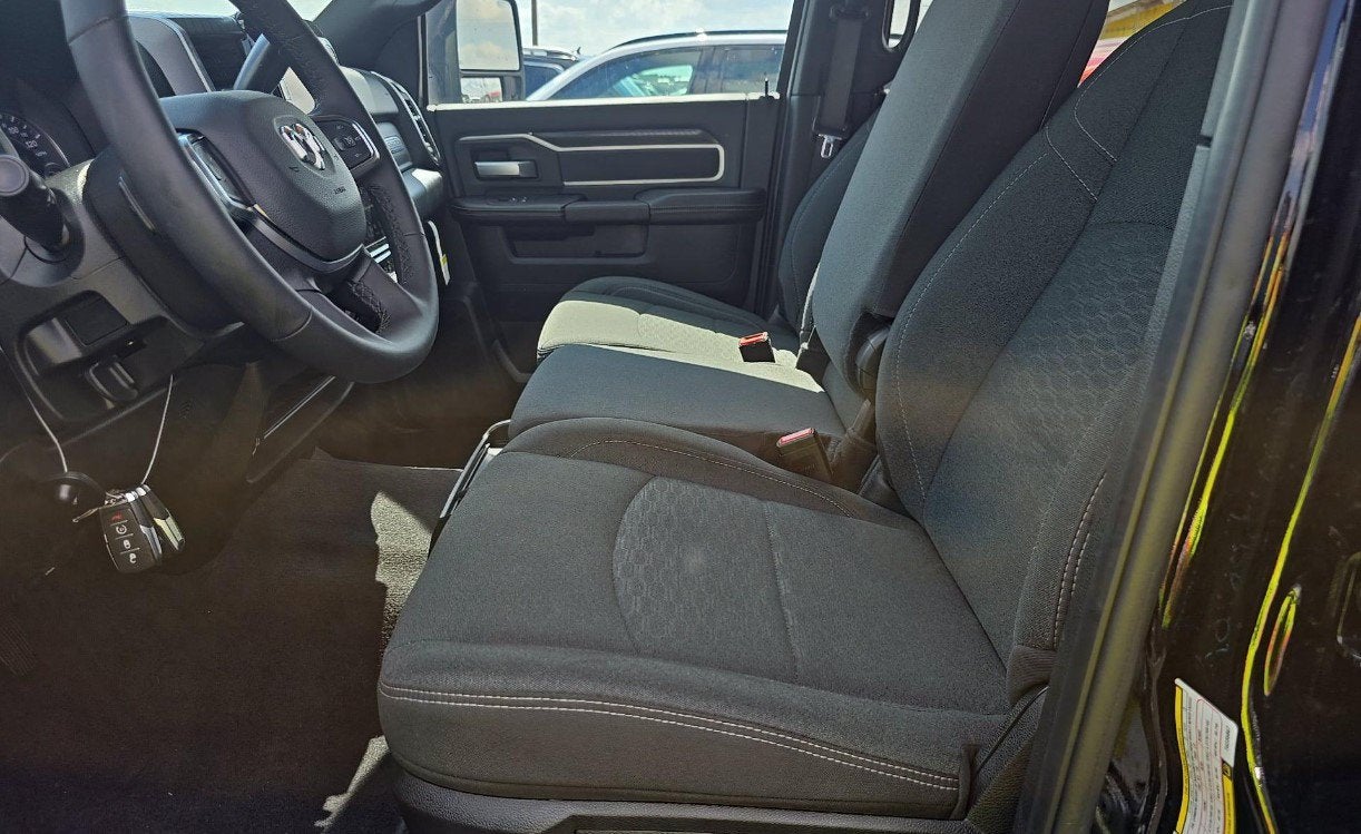 2026 RAM 2500 Big Horn Crew Cab 4x4 6'4' Box