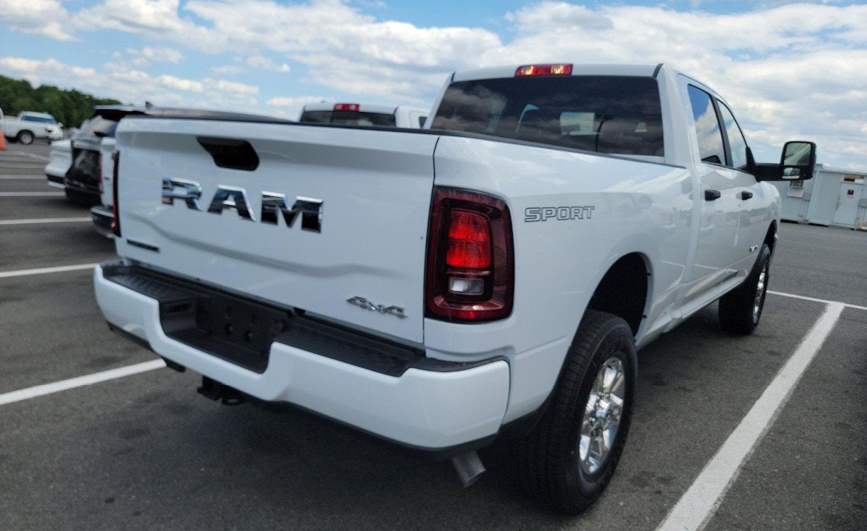2025 RAM 2500 Big Horn Crew Cab 4x4 6'4' Box