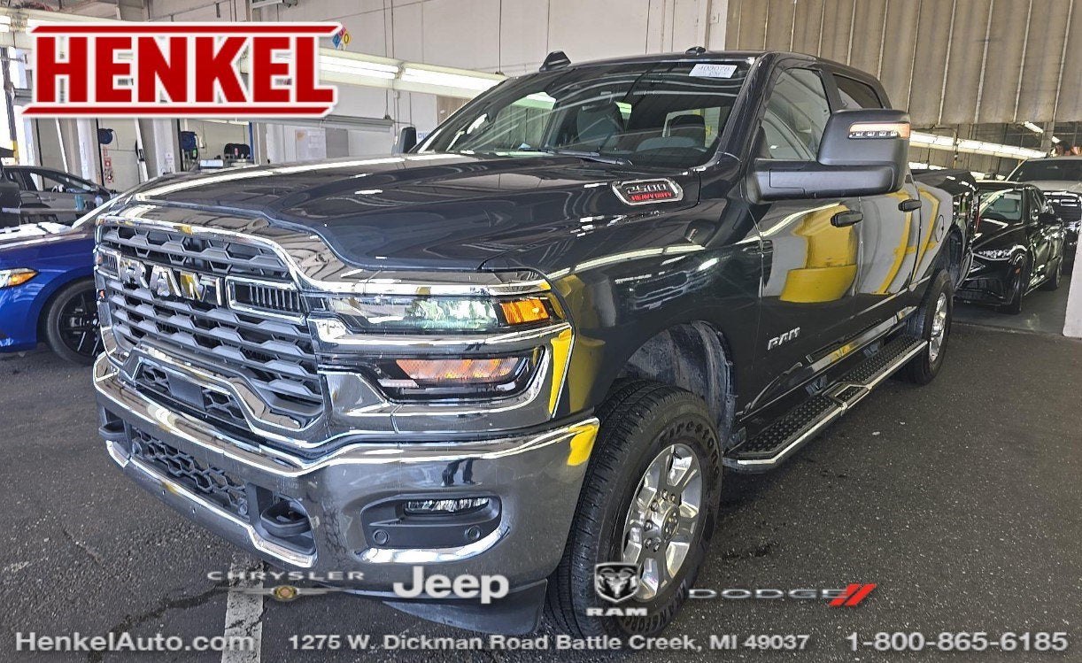2025 RAM 2500 Big Horn Crew Cab 4x4 6'4' Box