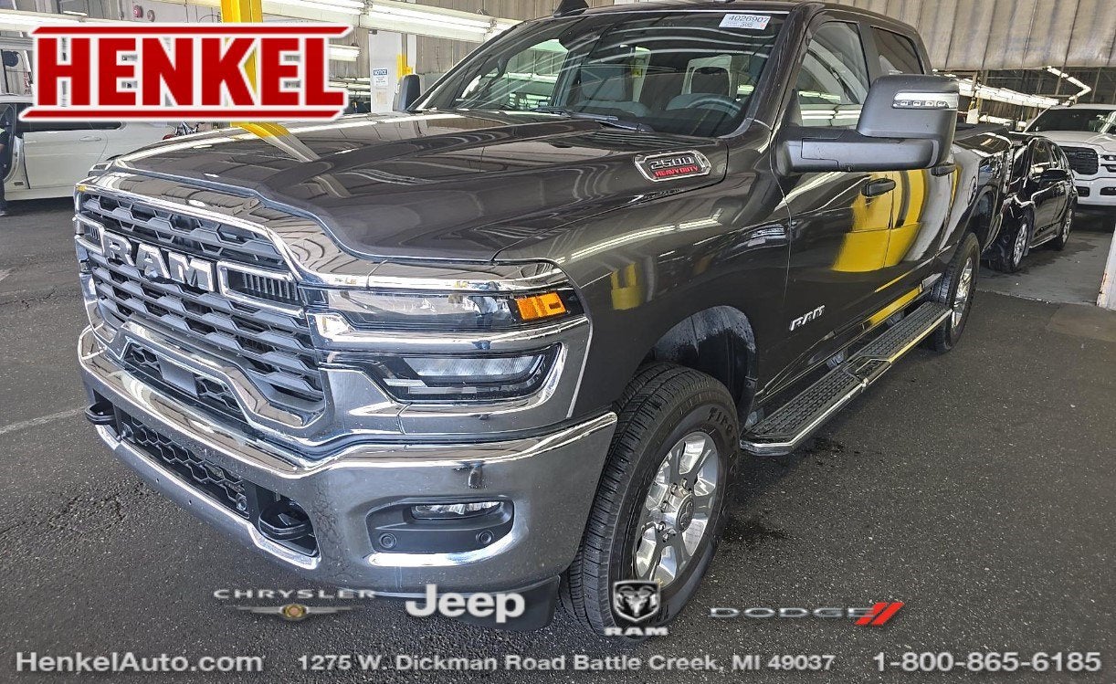 2025 RAM 2500 Big Horn Crew Cab 4x4 6'4' Box